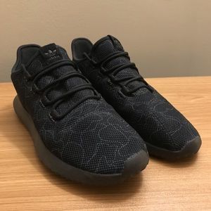 COMFORTABLE Adidas Tubular Shadow